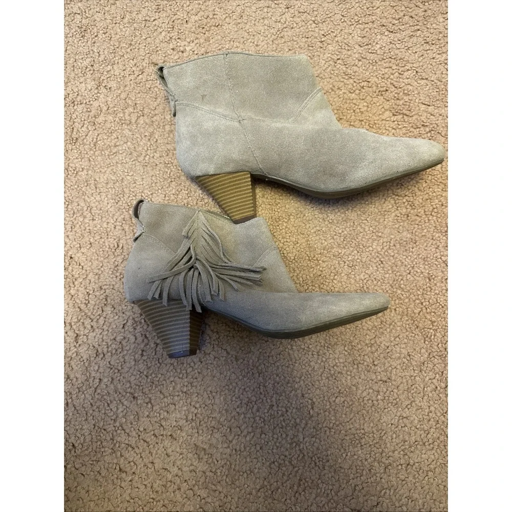 American Eagle Women's Size 10 Suede Fringe Ankle Boots Taupe‎ Block Heel
